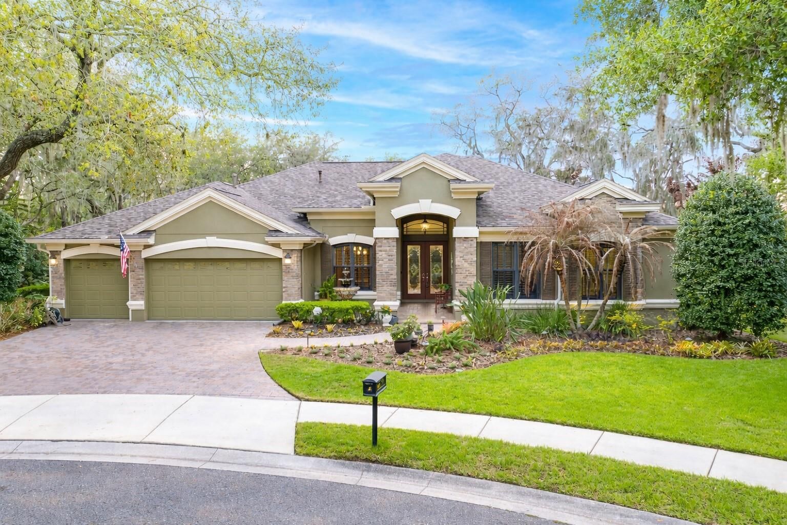 Property Photo: 5702 Ternpark Drive FL 33547