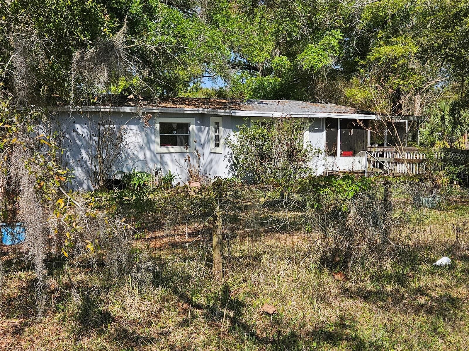 Property Photo:  6417 Saddletree Drive  FL 33544 