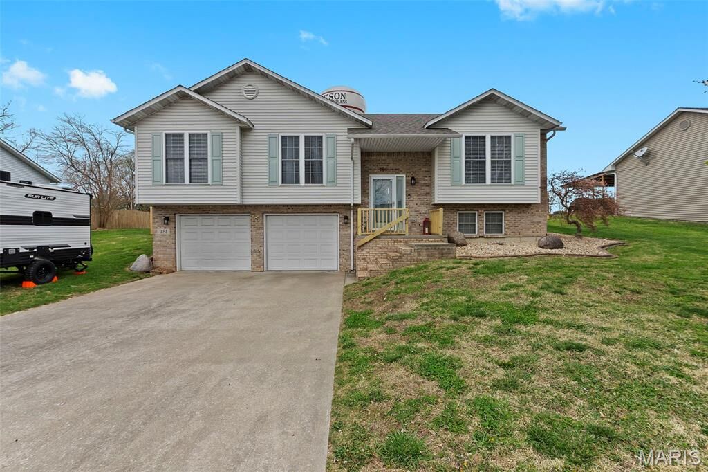 Property Photo:  781 N West Lane  MO 63755 