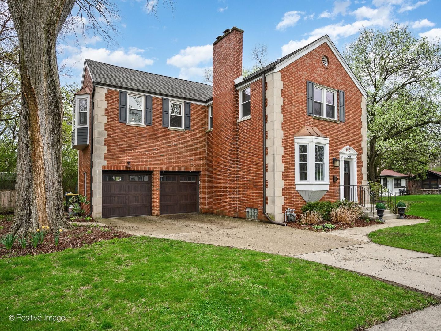 Property Photo:  305 Maplewood Road  IL 60546 