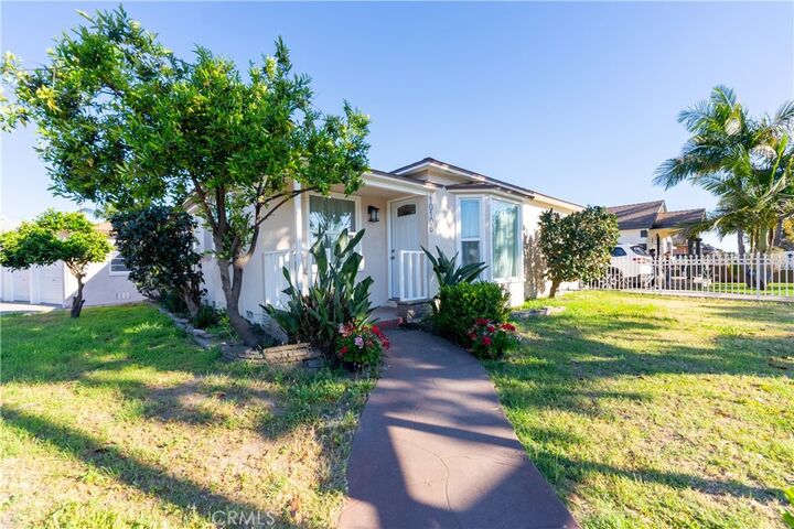 Property Photo:  10106 Capistrano Ave  CA 90280 