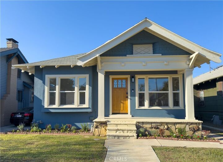 Property Photo:  2249 W 30th Street  CA 90018 