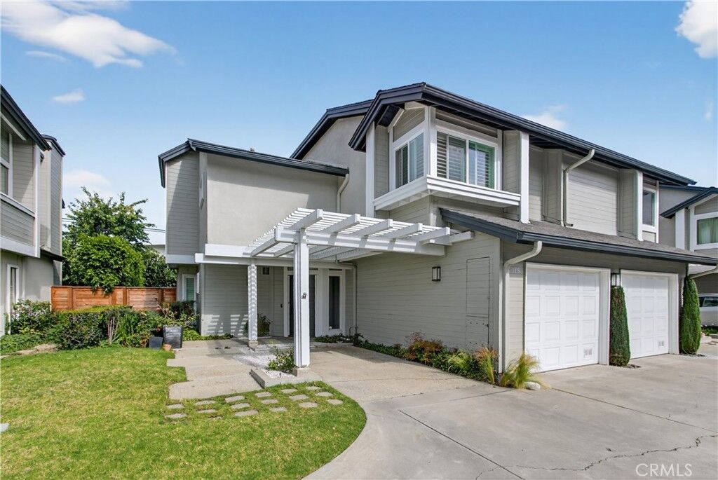 Property Photo:  175 Admiral Way  CA 92627 