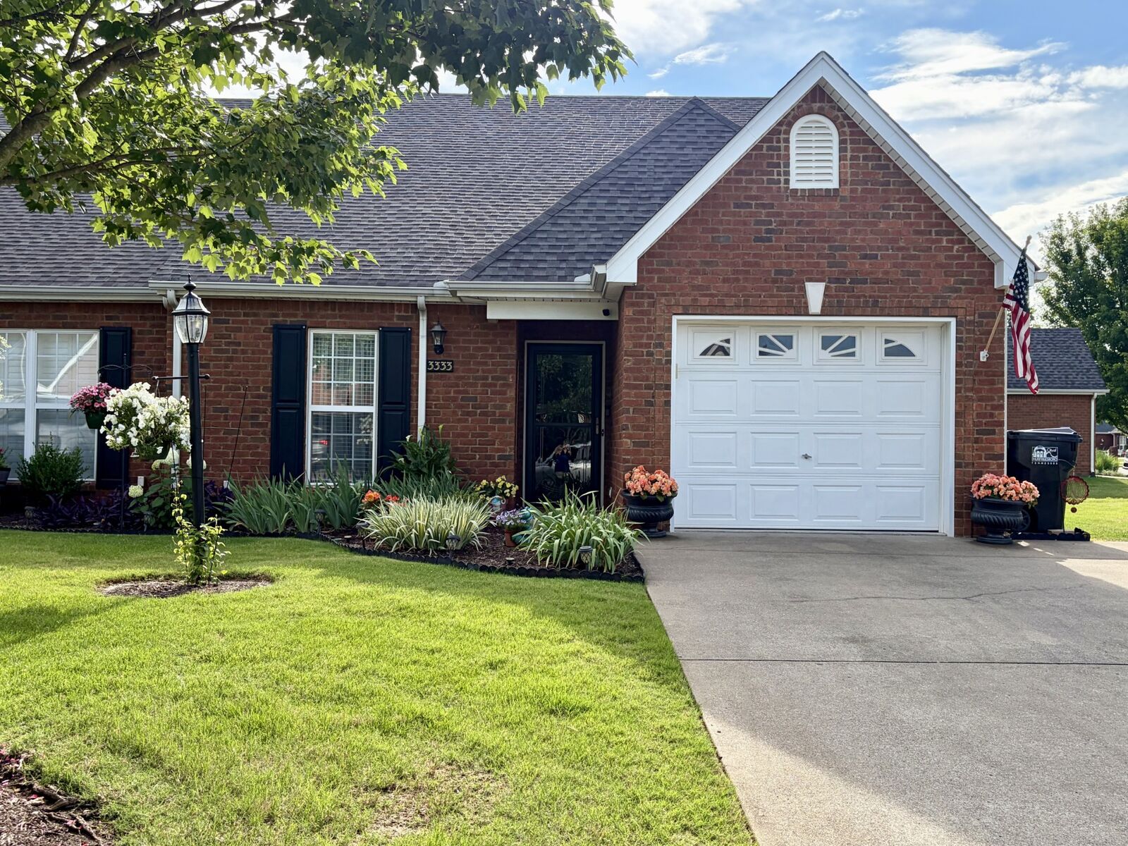 Property Photo: 3333 Berryside Dr TN 37128