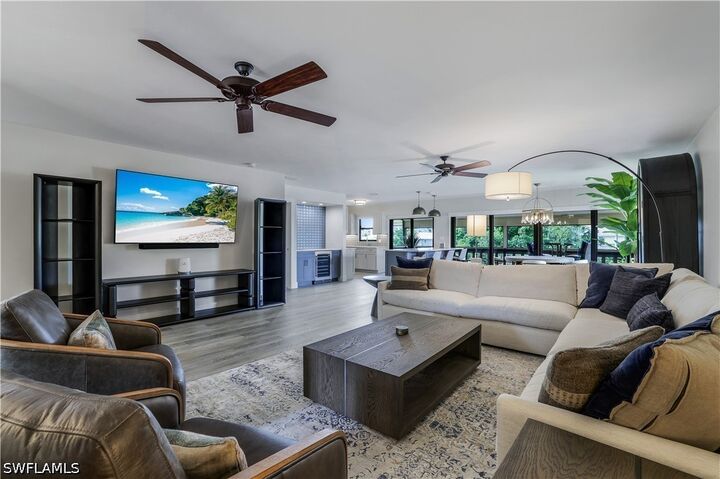 Property Photo:  1390 Chesapeake Avenue 1390  FL 34102 