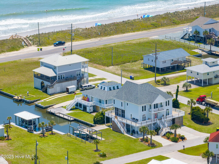 Property Photo:  306 Marina Way  NC 28460 