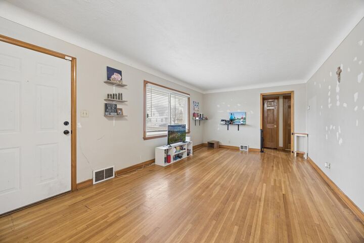 Property Photo: 1532 Westminster Street MN 55130