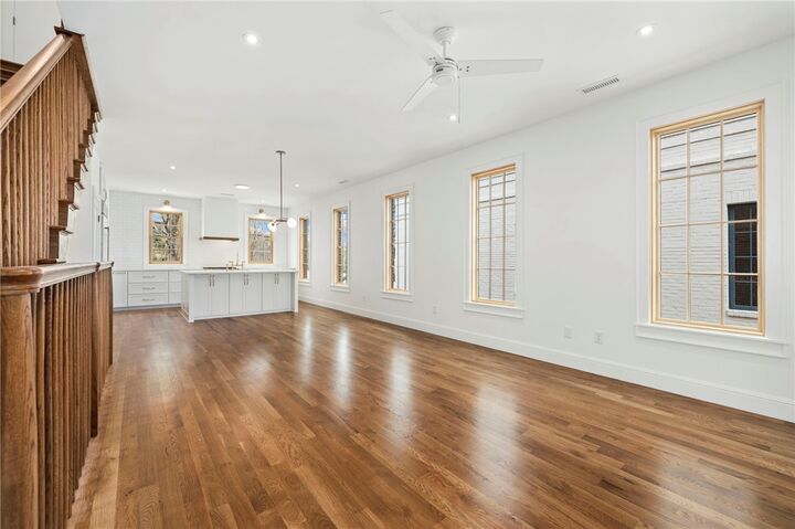 Property Photo:  351 SE 4th Street  AR 72712 