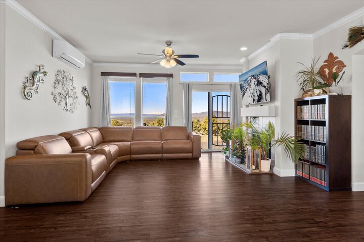 Property Photo:  5172 SE Oswego Road  OR 97754 