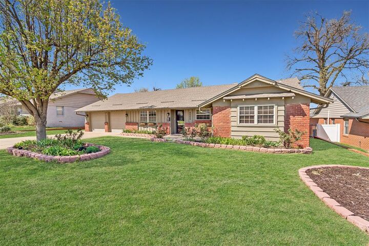Property Photo:  2505 NW 55th Place  OK 73112 