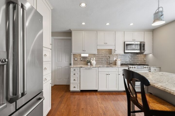 Property Photo:  7 Wedge Court 7  MA 01864 