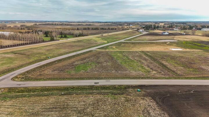 Property Photo: 28163 Township Road 374 35 AB T4E 2E1