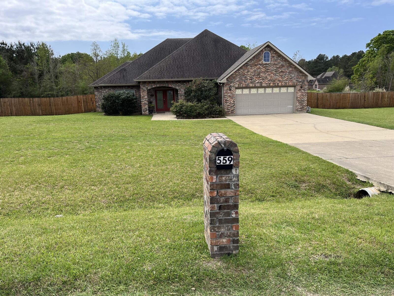 Property Photo:  559 Delia  LA 71446 