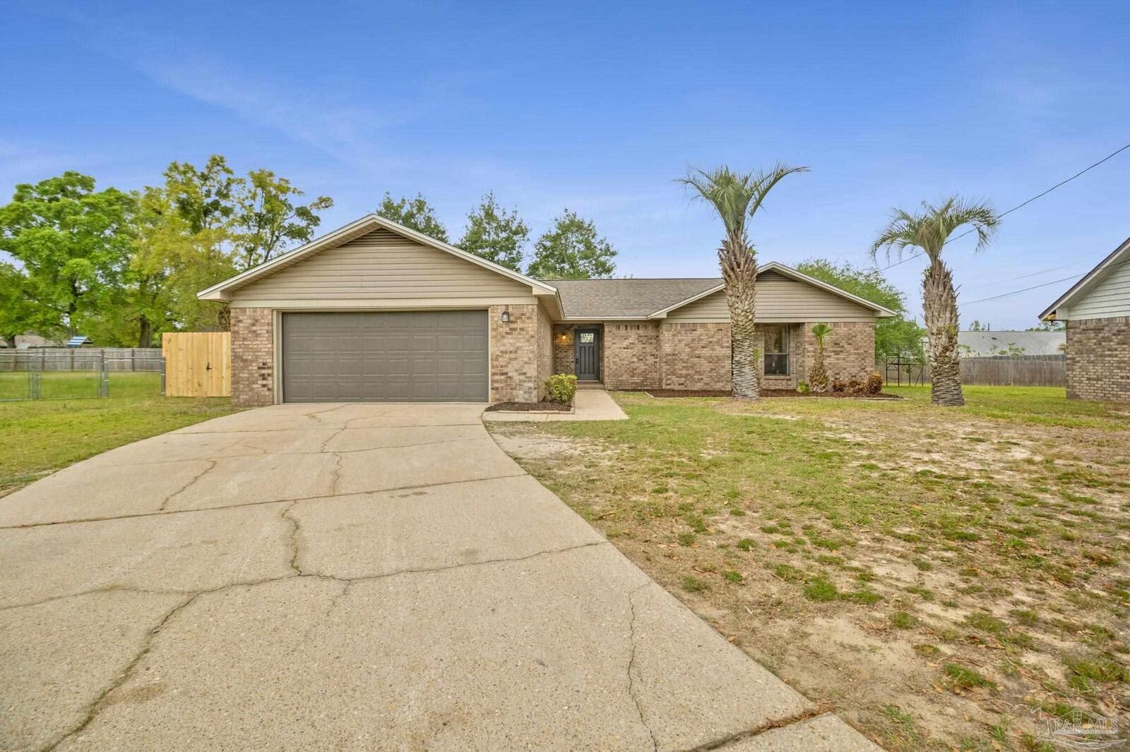 Property Photo:  868 Valley Ridge Cir  FL 32514 