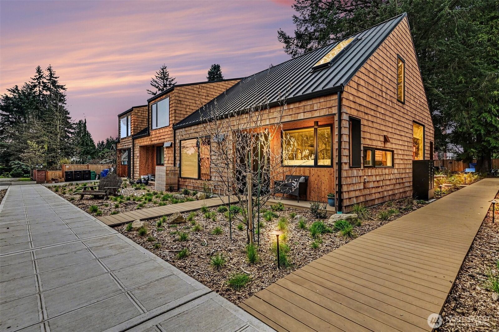 Property Photo:  11725  Meridian Avenue N 4  WA 98133 