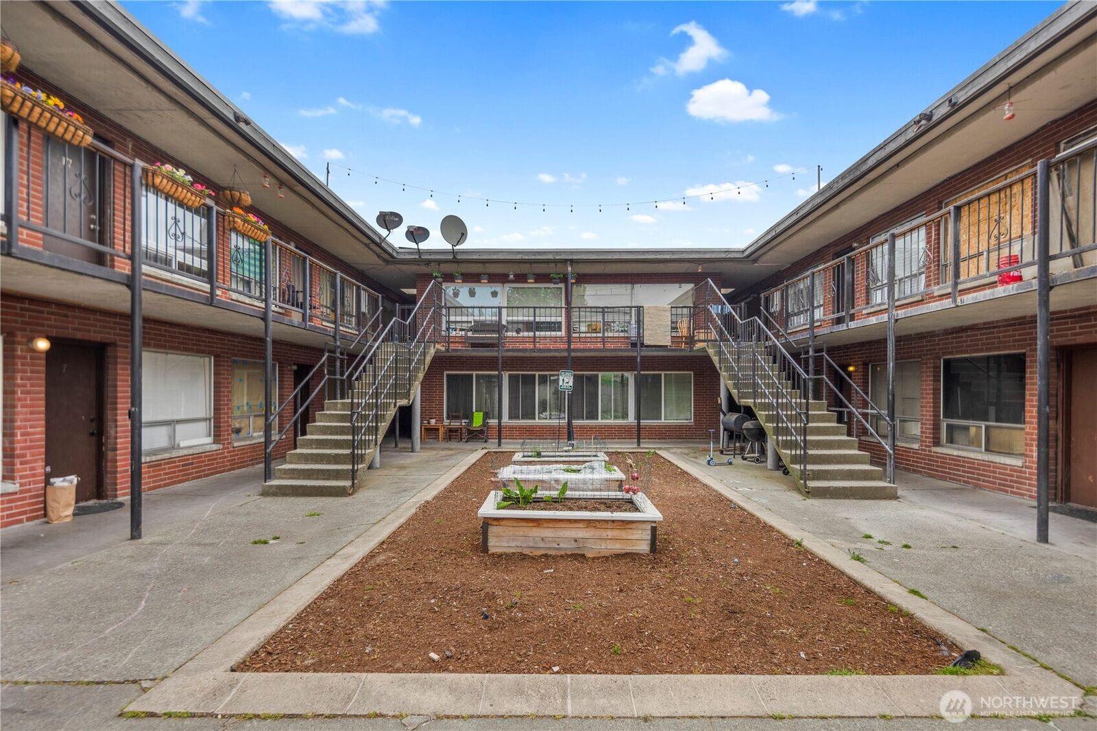 Property Photo: 748 S Cloverdale Street 14 WA 98108