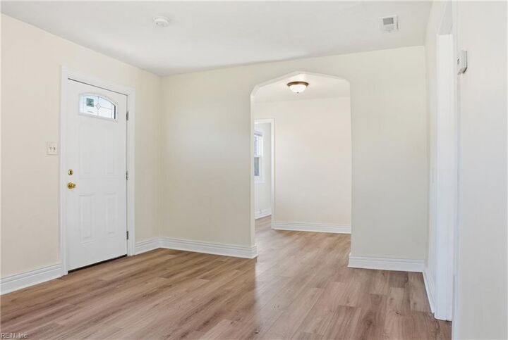 Property Photo:  28 Fiske St  VA 23702 
