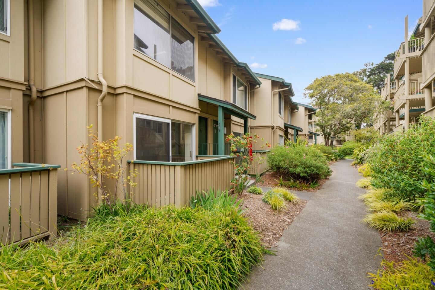 Property Photo: 385 Mandarin Drive 11 CA 94015