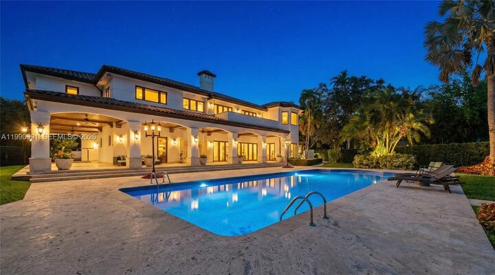 Property Photo:  7701 Old Cutler Rd  FL 33143 