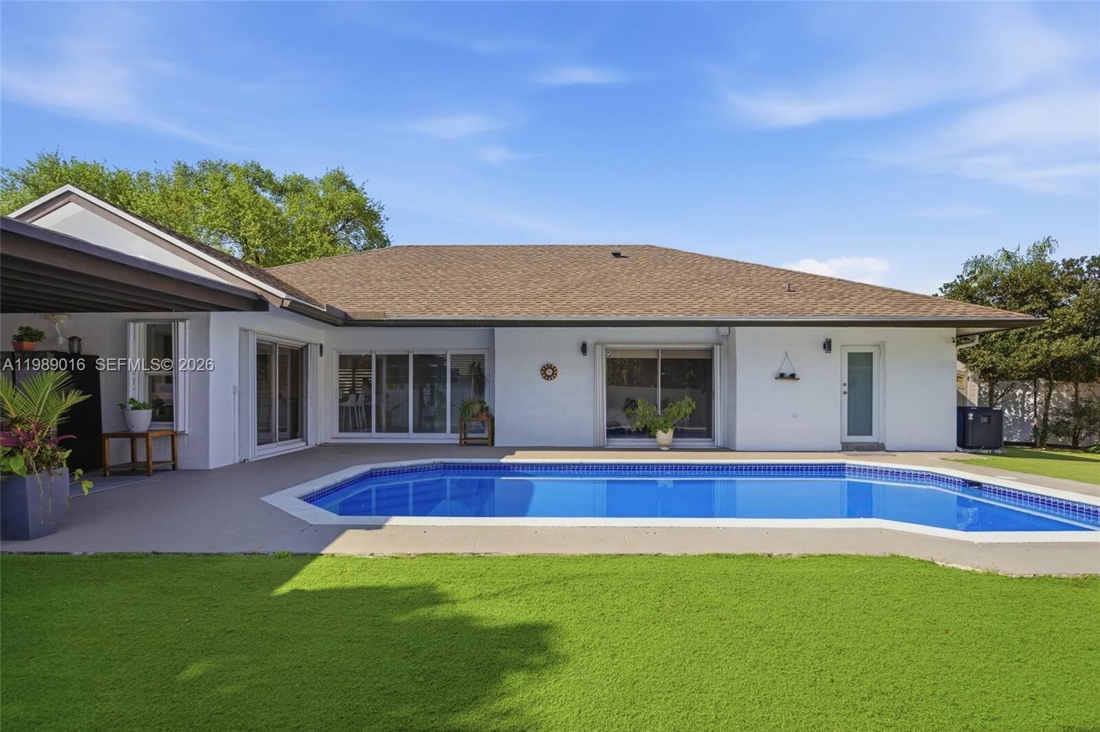 Property Photo:  1010 SW 149th Ln  FL 33326 