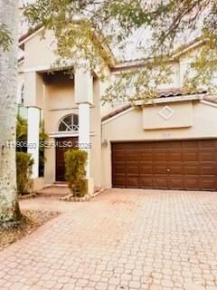Property Photo: 1040 NW 185th Ave FL 33029