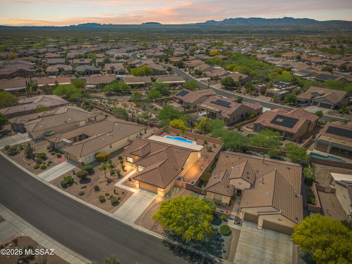 Property Photo:  555 N Alexis Loop  AZ 85614 