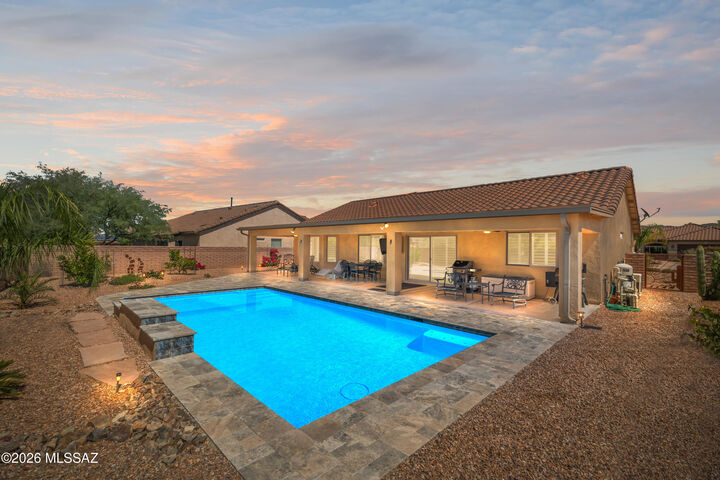 Property Photo: 555 N Alexis Loop AZ 85614