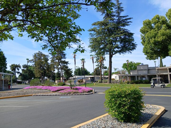 Property Photo:  2400 W Midvalley Avenue Q1  CA 93277 