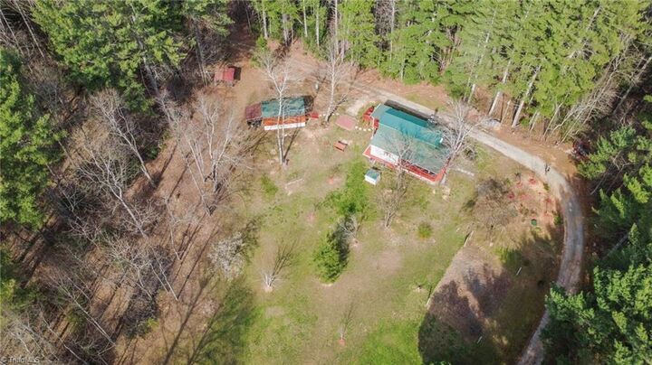 Property Photo: 6414 Summit Road NC 28665