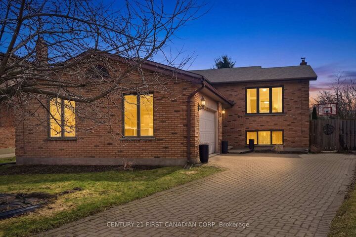 Property Photo:  87 Grieve Place  ON N6E 3C9 