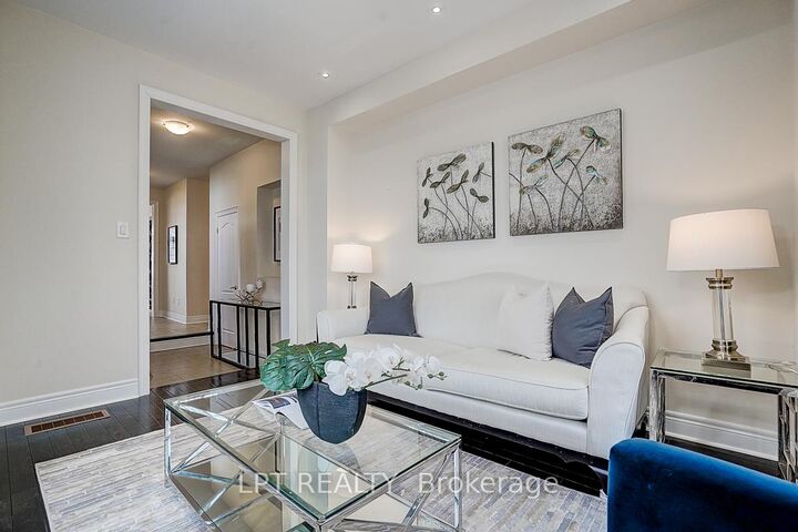 Property Photo: 116 Dunlop Street ON L4C 0X1
