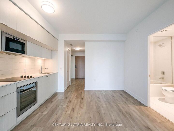 Property Photo:  575 Bloor Street E 3001  ON M4W 0B2 