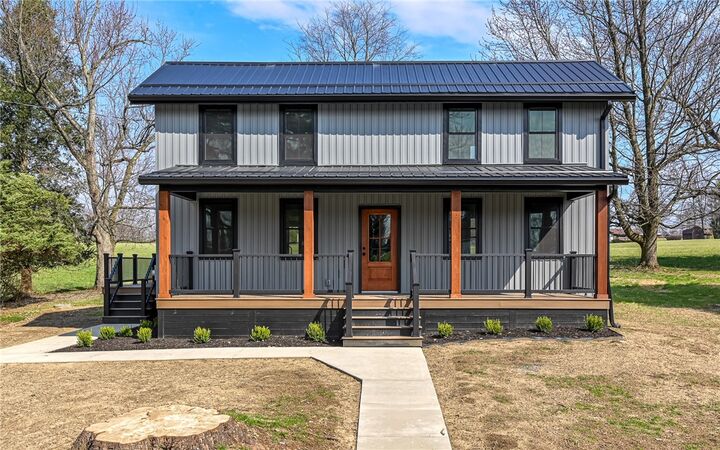 Property Photo:  270 Laurel Rock Dr  PA 15010 