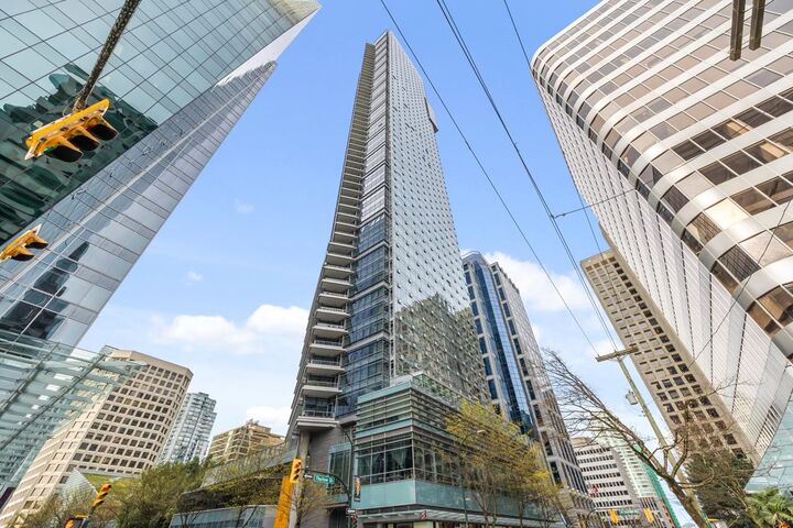 1111 Alberni Street 3302 — photo 1