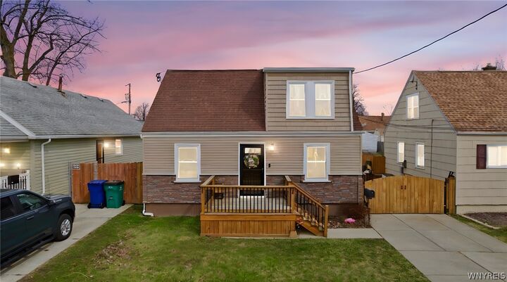 Property Photo:  14 Ladner Avenue  NY 14220 