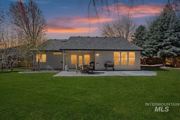 Property Photo:  2495 E Ashbrook Ct  ID 83616 