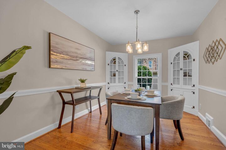 Property Photo: 903 S Saint Asaph Street VA 22314