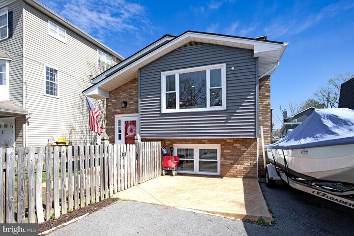 Property Photo:  1615 Ruxton Road  MD 21037 