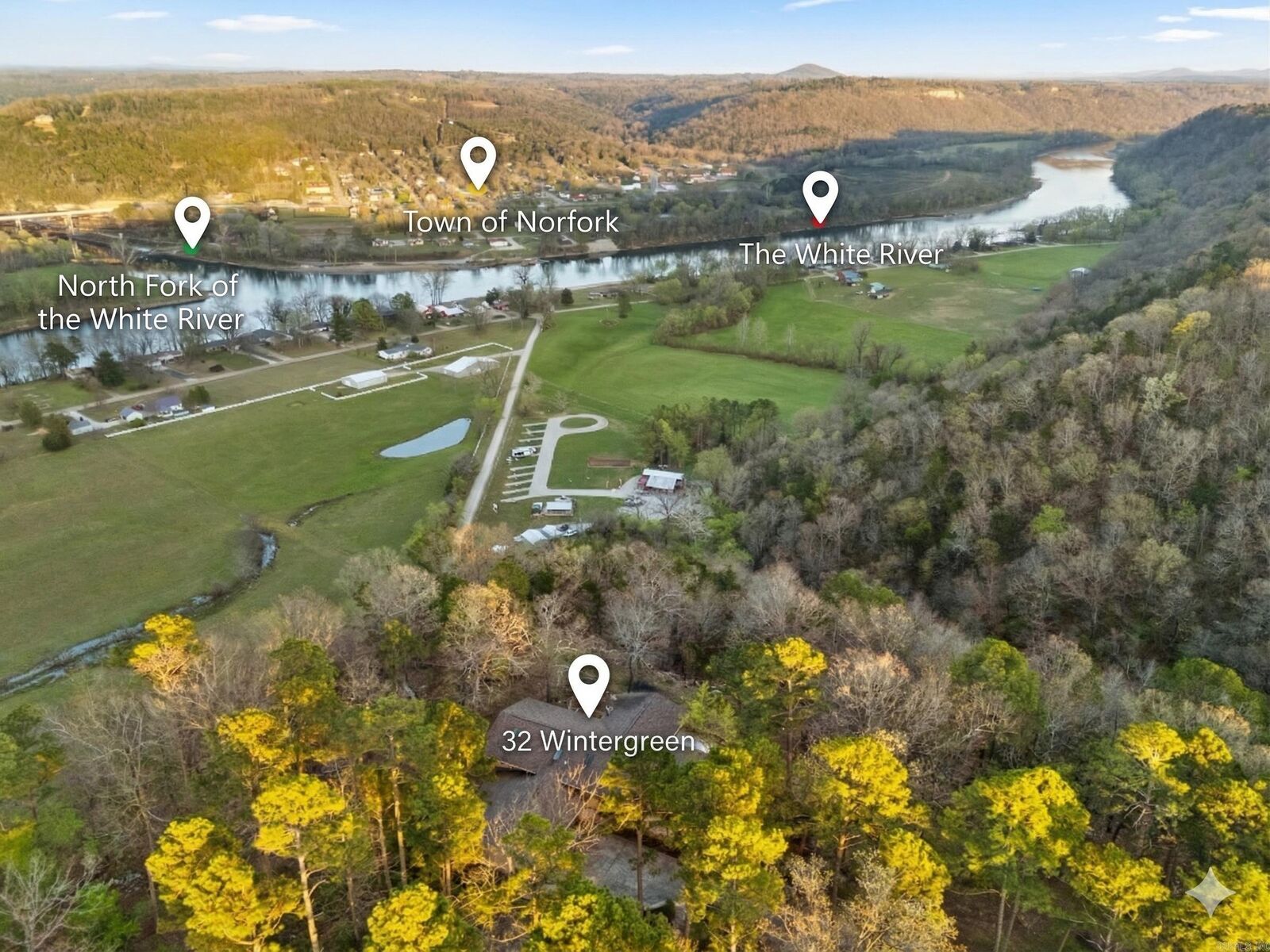 Property Photo:  32 Wintergreen Lane  AR 72653 