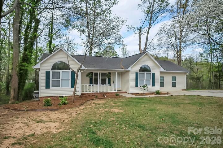 Property Photo: 123 General Pemberton Street NC 28164
