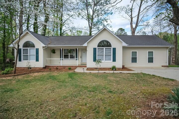 Property Photo:  123 General Pemberton Street  NC 28164 