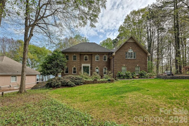 Property Photo:  4841 Mountain Point Lane  NC 28216 