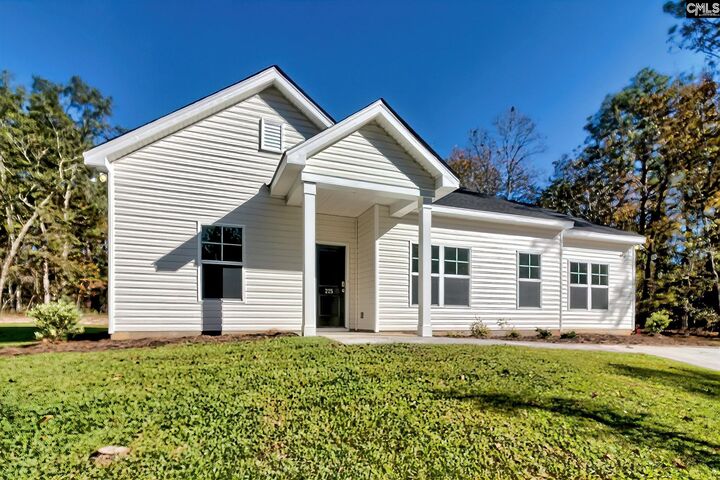 Property Photo:  225 Trotter  SC 29118 