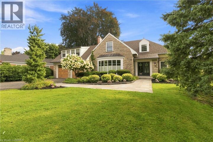 Property Photo:  8 Tutela Heights Road  ON N3T 1A1 