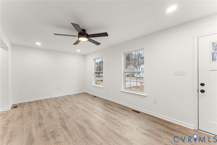 Property Photo:  1580 New York Avenue  VA 23860 