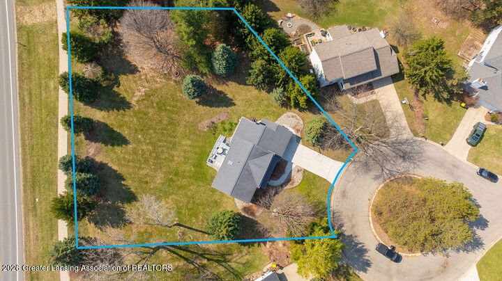 Property Photo:  3529 E Hiawatha Drive  MI 48864 