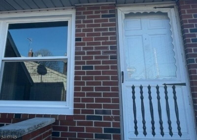 Property Photo:  635 Faitoute Ave  NJ 07204 