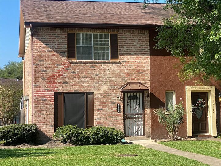 Property Photo:  12177 Sharpview Drive  TX 77072 