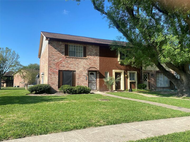 Property Photo:  12177 Sharpview Drive  TX 77072 