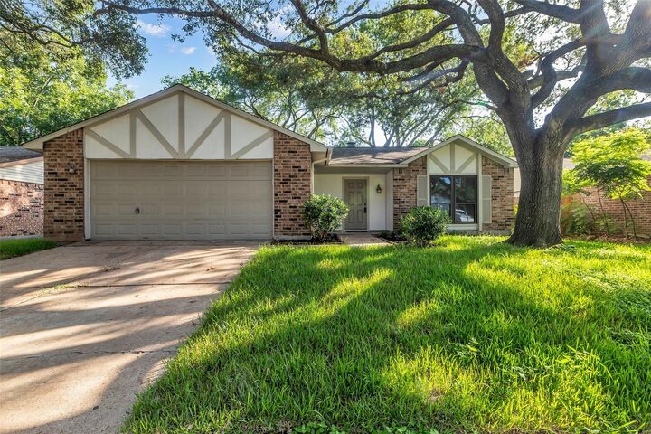Property Photo:  6731 Gettysburg Drive  TX 77469 
